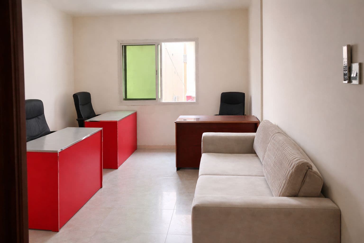 Naif 300 · Affordable Private Office | Deira Naif | Furnished
