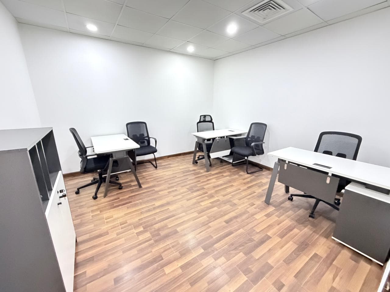Office 33 FS · Strategic Business Hub | Deira Al Muraqabat